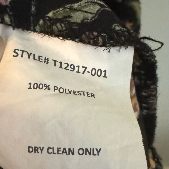 Nordstrom- Lush ruffle sleeve blouse - Picture 6 of 6